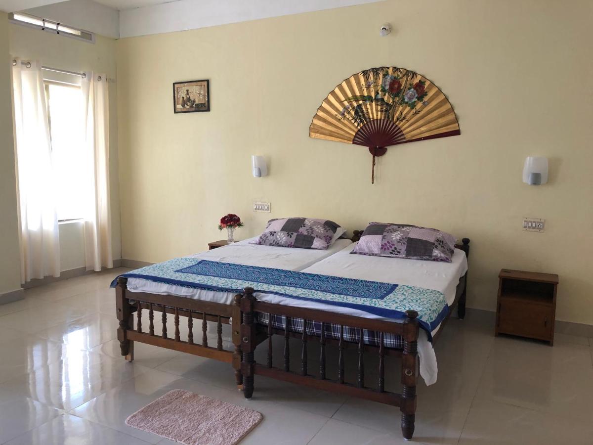 Sandy Beach Hotel Thiruvananthapuram Zewnętrze zdjęcie
