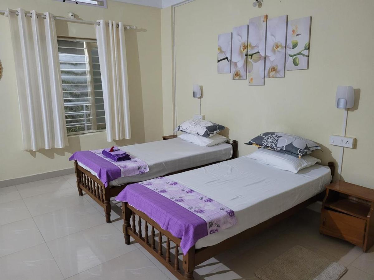 Sandy Beach Hotel Thiruvananthapuram Zewnętrze zdjęcie